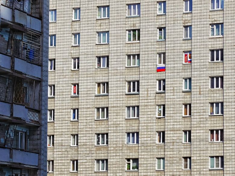 Почему панорамное остекление в ЖК «Бадаевский» требует особого контроля